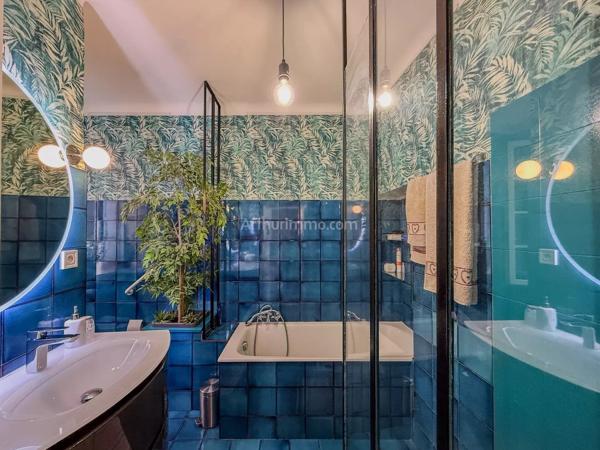 Vente                                                      Appartement
                        
                     5 pièces                      120 m2                     à Draguignan