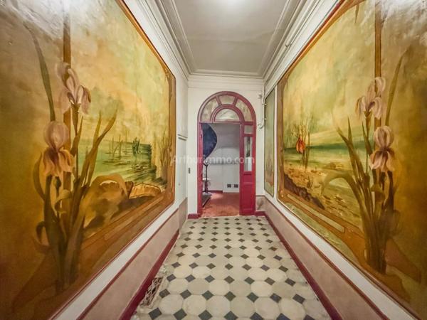 Vente                                                      Appartement
                        
                     5 pièces                      120 m2                     à Draguignan