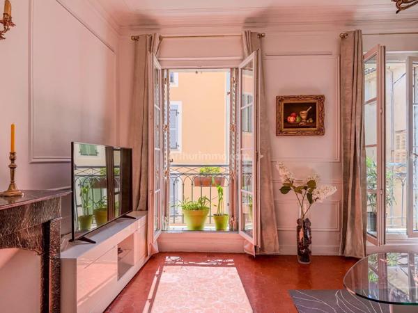 Vente                                                      Appartement
                        
                     5 pièces                      120 m2                     à Draguignan