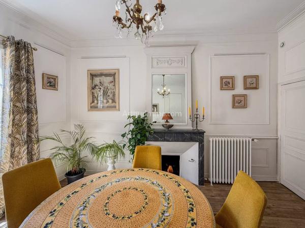 Vente                                                      Appartement
                        
                     5 pièces                      120 m2                     à Draguignan