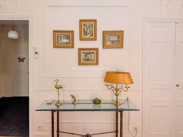 Vente                                                      Appartement
                        
                     5 pièces                      120 m2                     à Draguignan