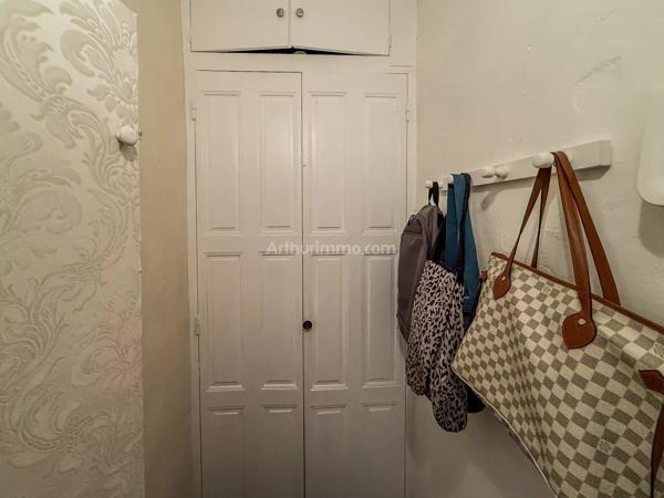 Vente                                                      Appartement
                        
                     5 pièces                      120 m2                     à Draguignan