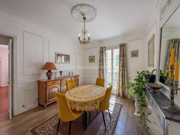 Vente                                                      Appartement
                        
                     5 pièces                      120 m2                     à Draguignan