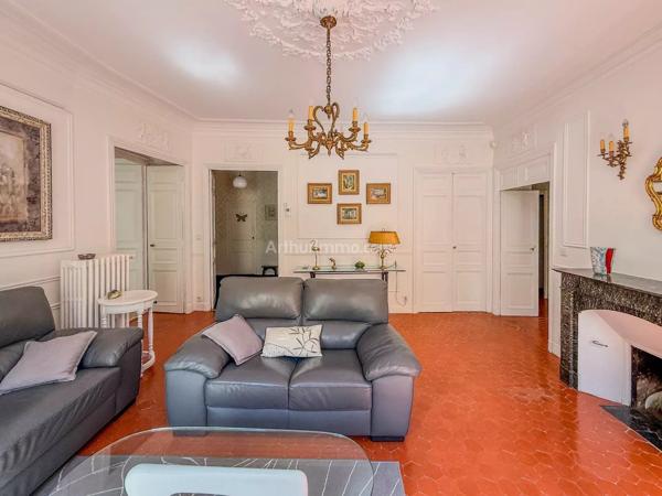 Vente                                                      Appartement
                        
                     5 pièces                      120 m2                     à Draguignan