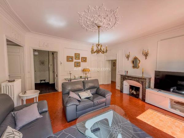 Vente                                                      Appartement
                        
                     5 pièces                      120 m2                     à Draguignan