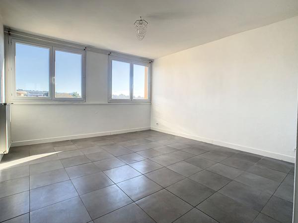 A louer Appartement Marseille 14° Le Merlan  2 pièces 47m2 résidence fermée