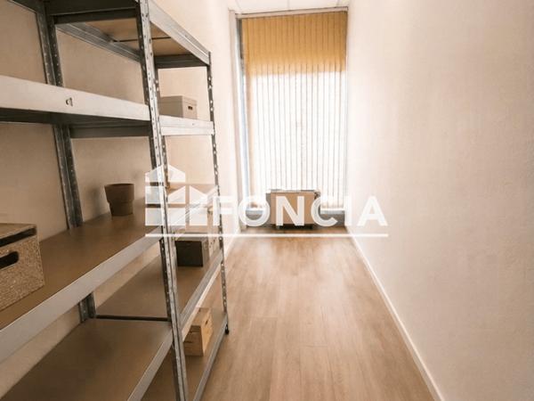 Location Local commercial 3 pièces 58.86 m² - Aix Les Bains 73100