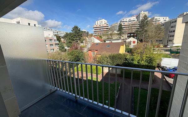 Appartement à louer    1 pièce •  Bagneux