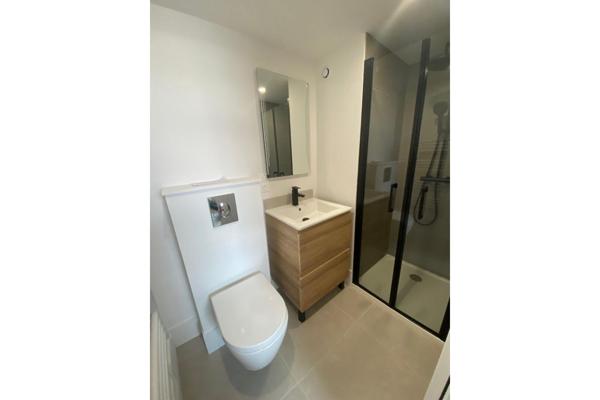 A LOUER : T1 à Lille • rue Beaucourt Decourchelle, La Catho • 680 € CC • Réf. 790-005