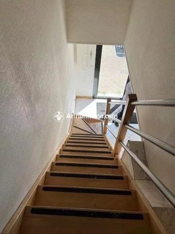 Location Fonds de commerce 4 pièces 91 m2 à Saint-Pierre-du-Perray