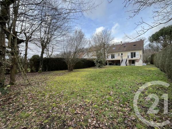 Maison à vendre  7 pièces - 175 m2 LE MESNIL ST DENIS - 78