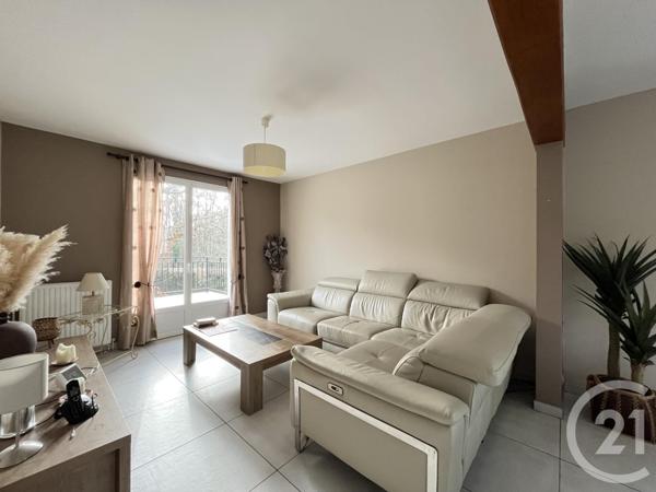 Maison à vendre  7 pièces - 175 m2 LE MESNIL ST DENIS - 78