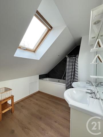 Maison à vendre  7 pièces - 175 m2 LE MESNIL ST DENIS - 78