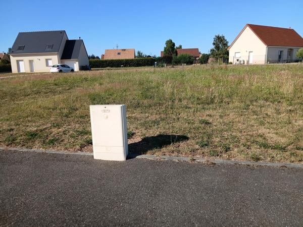 15 mn Evreux, terrains à bâtir viabilisés dans bourg avec commerces et écoles