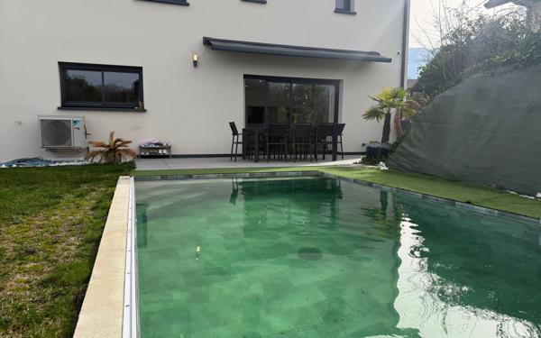 Maison à vendre    4 pièces •  Aix-les-Bains