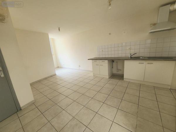 Appartement à louer à Pierrelatte dans la Drôme (26700), ref : 26060-L117