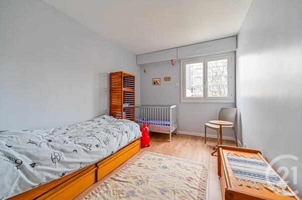 Appartement F5 à vendre  5 pièces - 101,10 m2 PARIS - 75013