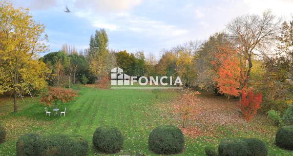 À vendre Maison 9 pièces 300 m² - Le Bailleul 72200