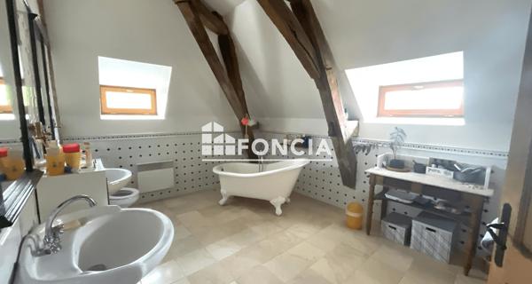 À vendre Maison 9 pièces 300 m² - Le Bailleul 72200