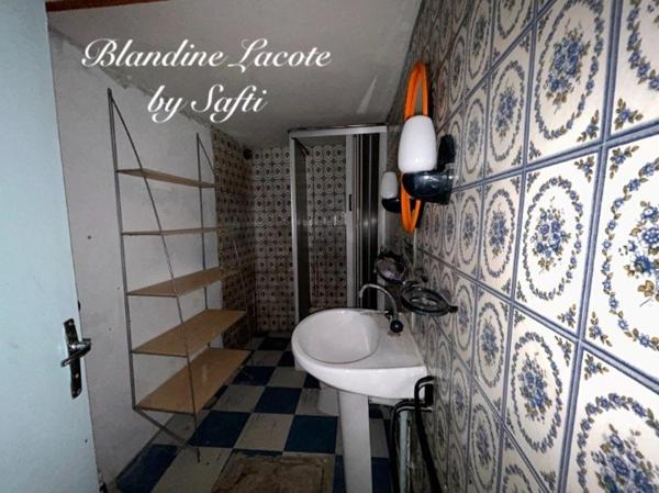 Maison à rénover avec jardin attenant