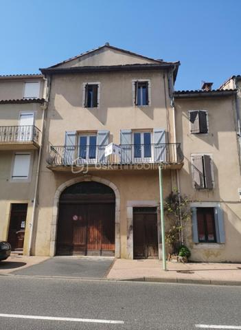 Maison de 300 m²