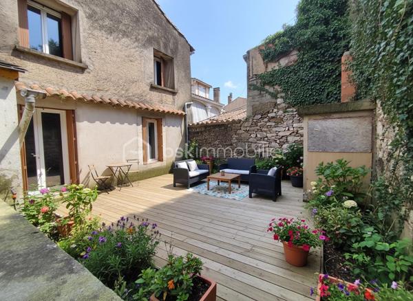 Maison de 300 m²