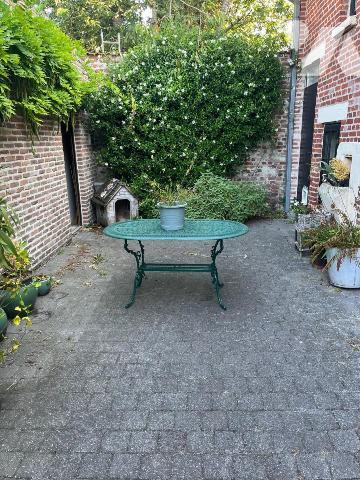 Maison avec 5 chambres, double garage, jardin