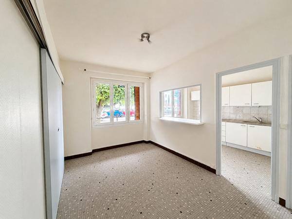 Appartement 2 pièces centre ville 2h de Paris résidence, ascenseur, commerces, investissement locatif