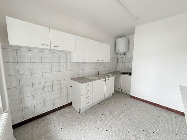 Appartement 2 pièces centre ville 2h de Paris résidence, ascenseur, commerces, investissement locatif
