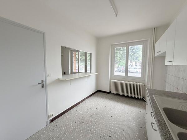 Appartement 2 pièces centre ville 2h de Paris résidence, ascenseur, commerces, investissement locatif