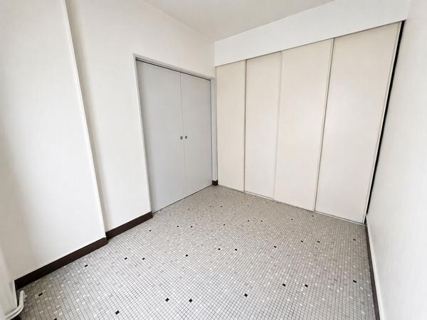 Appartement 2 pièces centre ville 2h de Paris résidence, ascenseur, commerces, investissement locatif