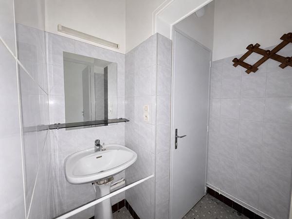Appartement 2 pièces centre ville 2h de Paris résidence, ascenseur, commerces, investissement locatif
