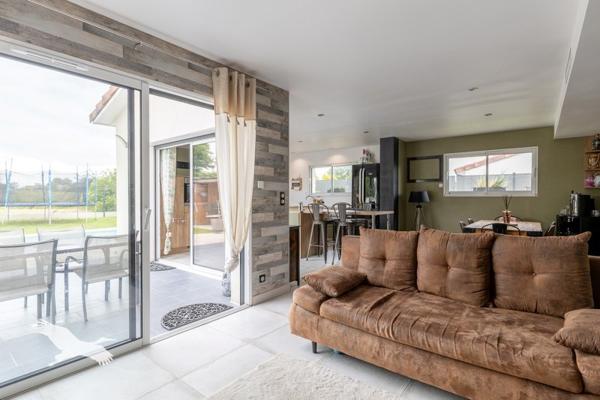 Maison à vendre 474 400 € Pechbonnieu 6 p 126 m² DPE A