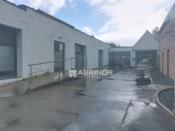LOCAL COMMERCIAL de 384m² sur une parcelle de 2700m² TOURCOING