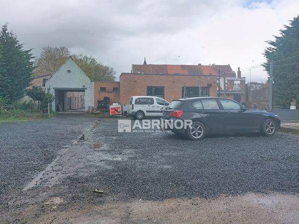 LOCAL COMMERCIAL de 384m² sur une parcelle de 2700m² TOURCOING