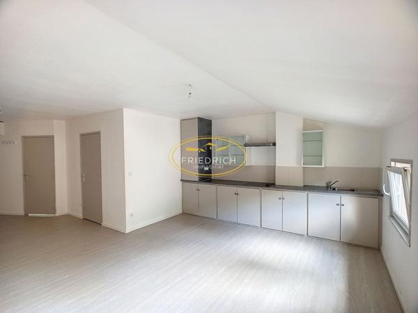 APPARTEMENT Type F2 - ENTIÈREMENT RÉNOVÉ - BAR-LE-DUC Bar-le-duc APPARTEMENT Type F2 - ENTIÈREMENT RÉNOVÉ - BAR-LE-DUC Bar-le-duc