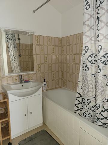 POITIERS Centre ville T2 meublé de 41.80 m² avec parking