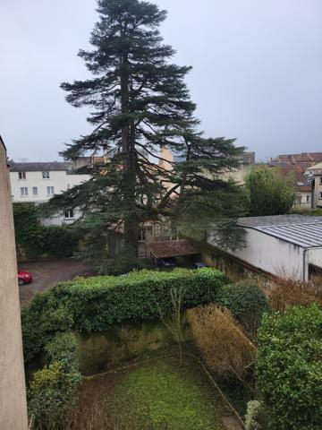 POITIERS Centre ville T2 meublé de 41.80 m² avec parking