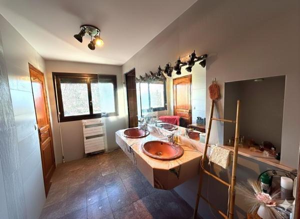 Le cabinet Mélé vous présente cette maison sur le secteur de Latresne. , Camblanes et meynac Le cabinet Mélé vous présente cette maison sur le secteur de Latresne. , Camblanes et meynac