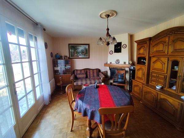 Maison sur sous-sol proche commerces