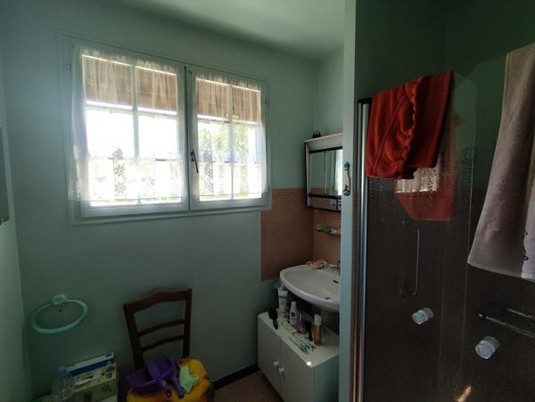 Maison sur sous-sol proche commerces