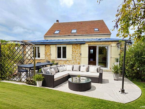 Maison 8 pièces - 200 m² Exclusivité efficity