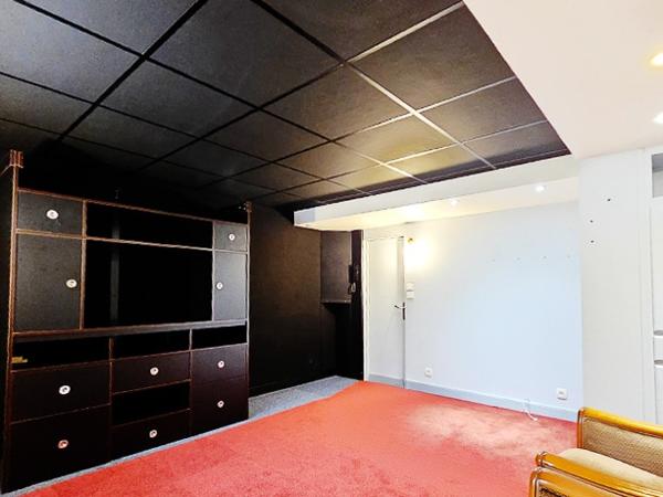 Maison 8 pièces - 200 m² Exclusivité efficity