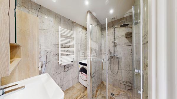 NICE - PARC IMPÉRIAL : MAGNIFIQUE MAISON DE 166.71 M² DIVISÉE EN 3 APPARTEMENTS AVEC GARAGES