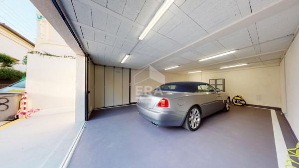 NICE - PARC IMPÉRIAL : MAGNIFIQUE MAISON DE 166.71 M² DIVISÉE EN 3 APPARTEMENTS AVEC GARAGES