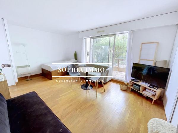 Appartement
         1 pièce
        - 35 m² Exclusivité 267 000 € *