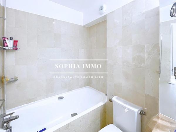 Appartement
         1 pièce
        - 35 m² Exclusivité 267 000 € *