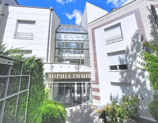 Appartement
         1 pièce
        - 35 m² Exclusivité 267 000 € *