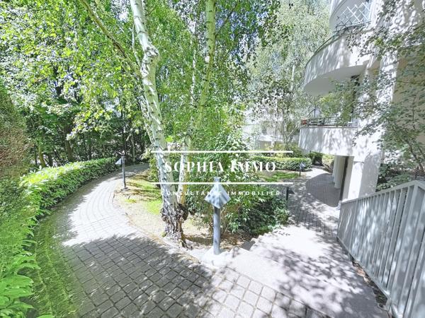 Appartement
         1 pièce
        - 35 m² Exclusivité 267 000 € *