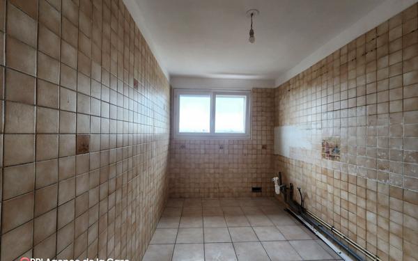 Appartement à vendre    4 pièces • 70,01 m2 Aulnay-sous-Bois